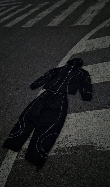 ЕКИП ВЕТРОВКА "BLACKED OUT V2"